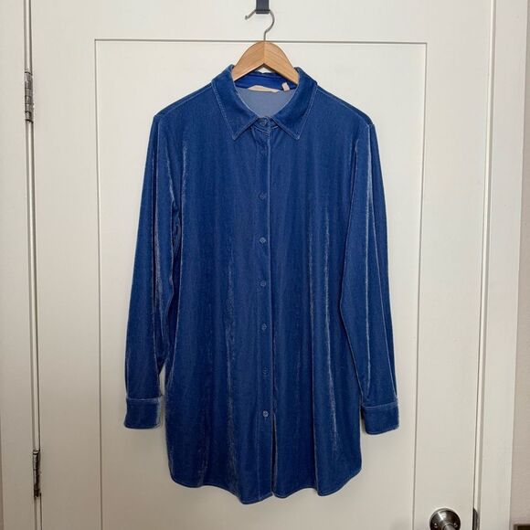 Soft Surroundings Boyfriend Shirt Womens Sz M Blue Velvet Long Sleeve Button Up - Picture 1 of 13